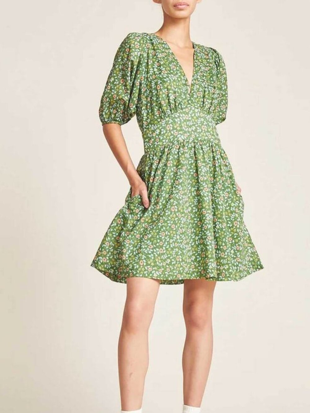 Trovata Gia Mini Dress in Green Ivy - Picture 2 of 4